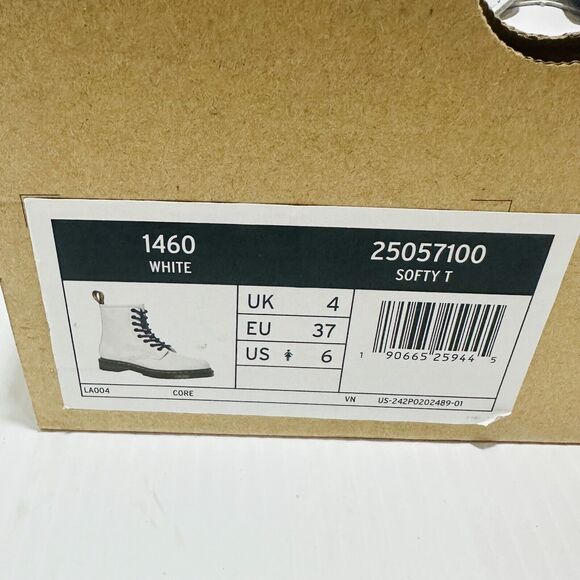 Dr. Martens 1460 Softy T Women 6 Combat Boots White Leather Block Heel NIB $170 - Picture 14 of 15